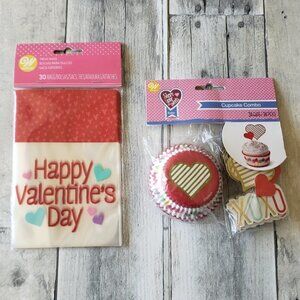 NWT - Wilton Treat bags (30) and Cupcake Wrappers set of 34 with Pics (24)